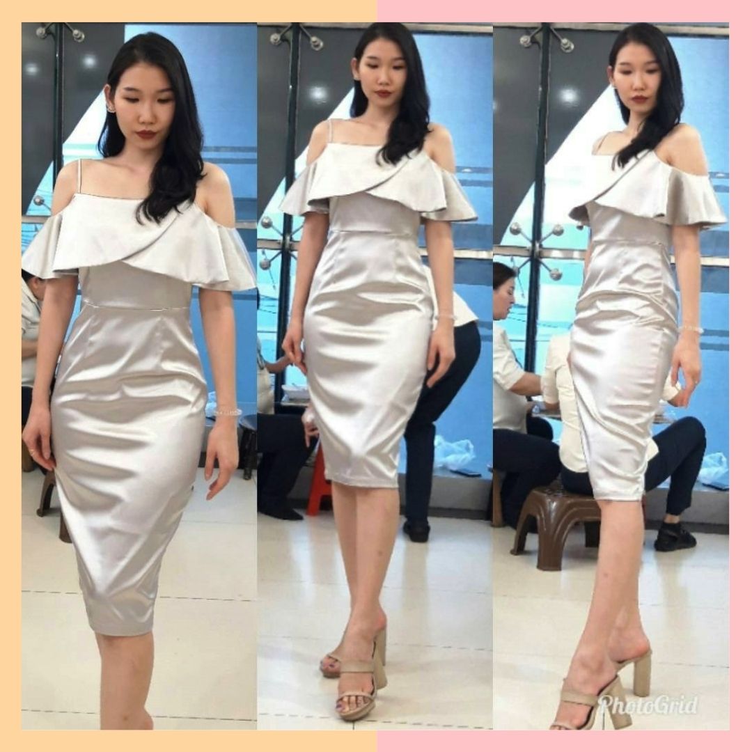 ชุดออกงานราตรีสั้นสีเทาเงิน สายเดี่ยว เว้าไหล่ ทรงเข้ารูป