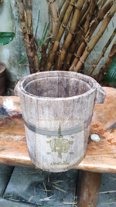 ถังไม้เก่า