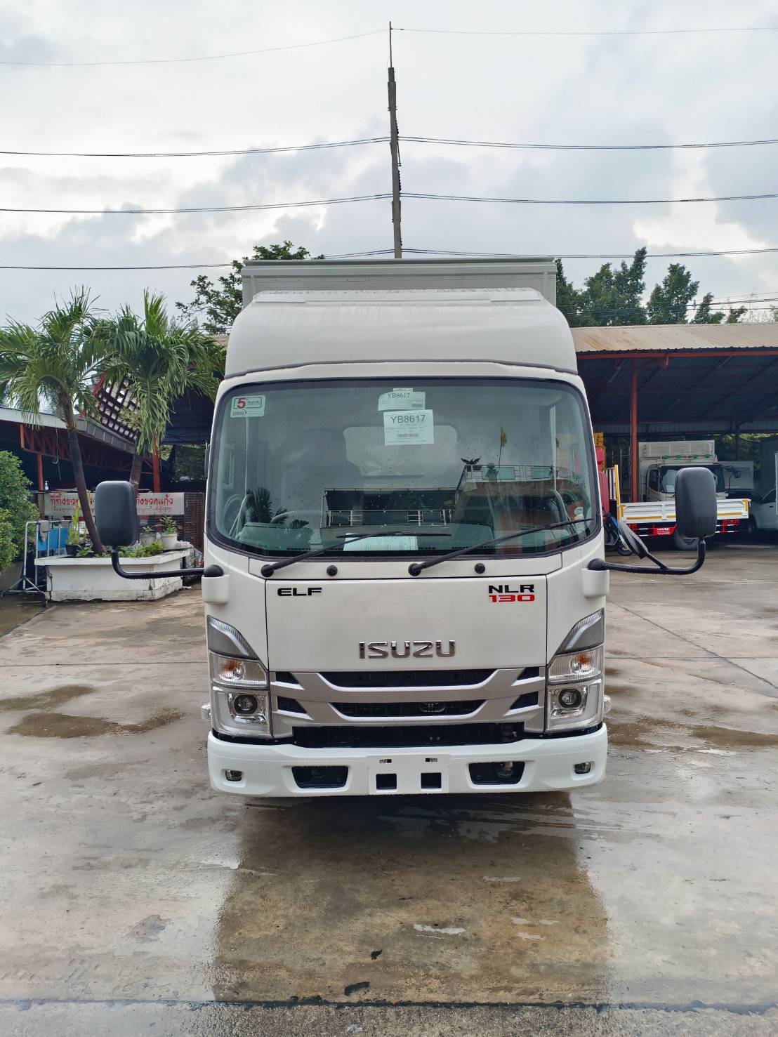 ISUZU NLR Euro 5 Max (ช่วงยาว 3 เมตร) หัวแชสซี (Chassis)