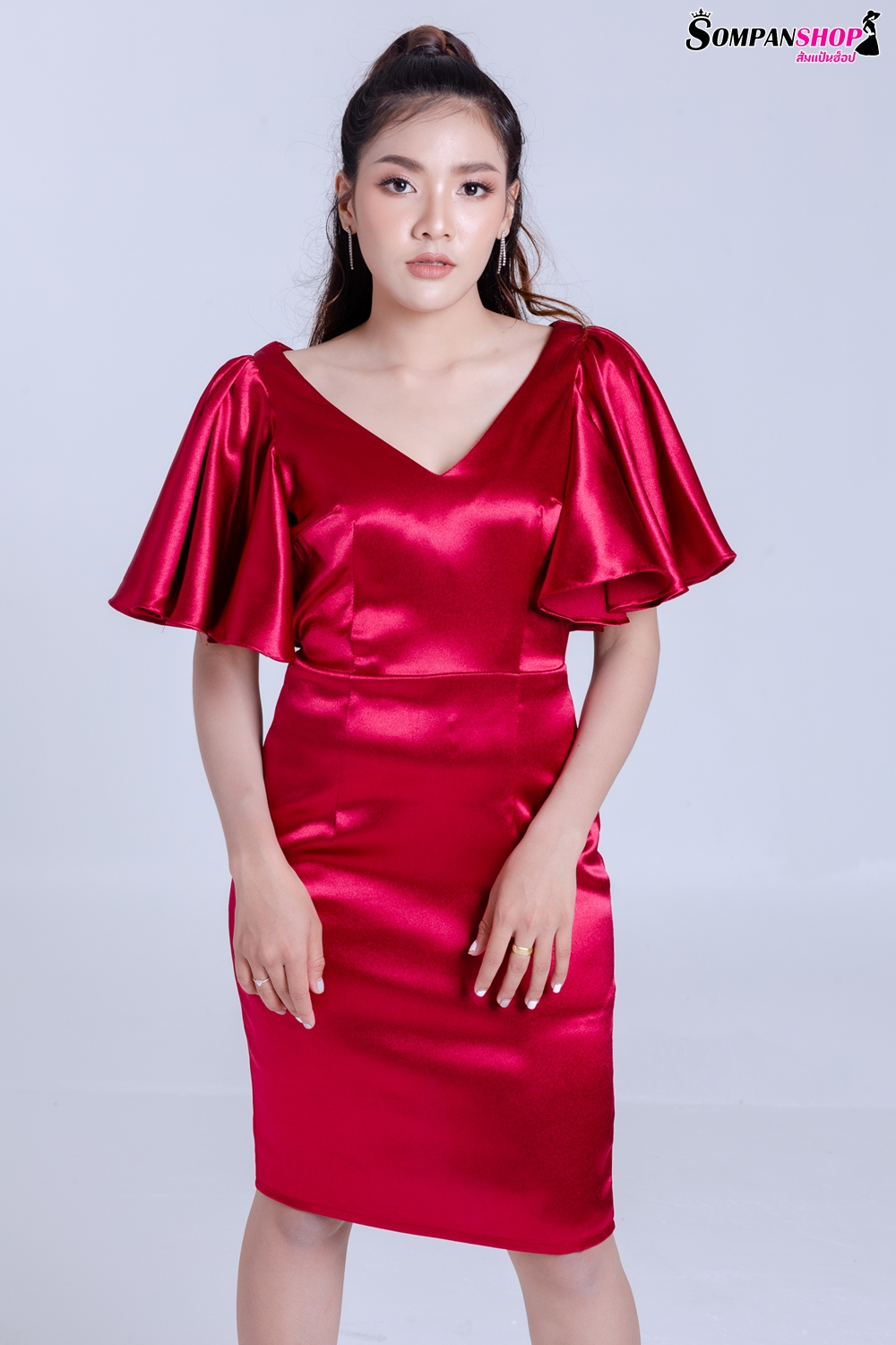 พร้อมส่ง !! ชุดเดรสออกงานสั้นสีแดง แขนระบาย แนวเรียบหรู เหมาะสำหรับใส่เป็นชุดไปงานแต่งกลางวันธีมสีแดง ชุดออกงาน ชุดทำงาน