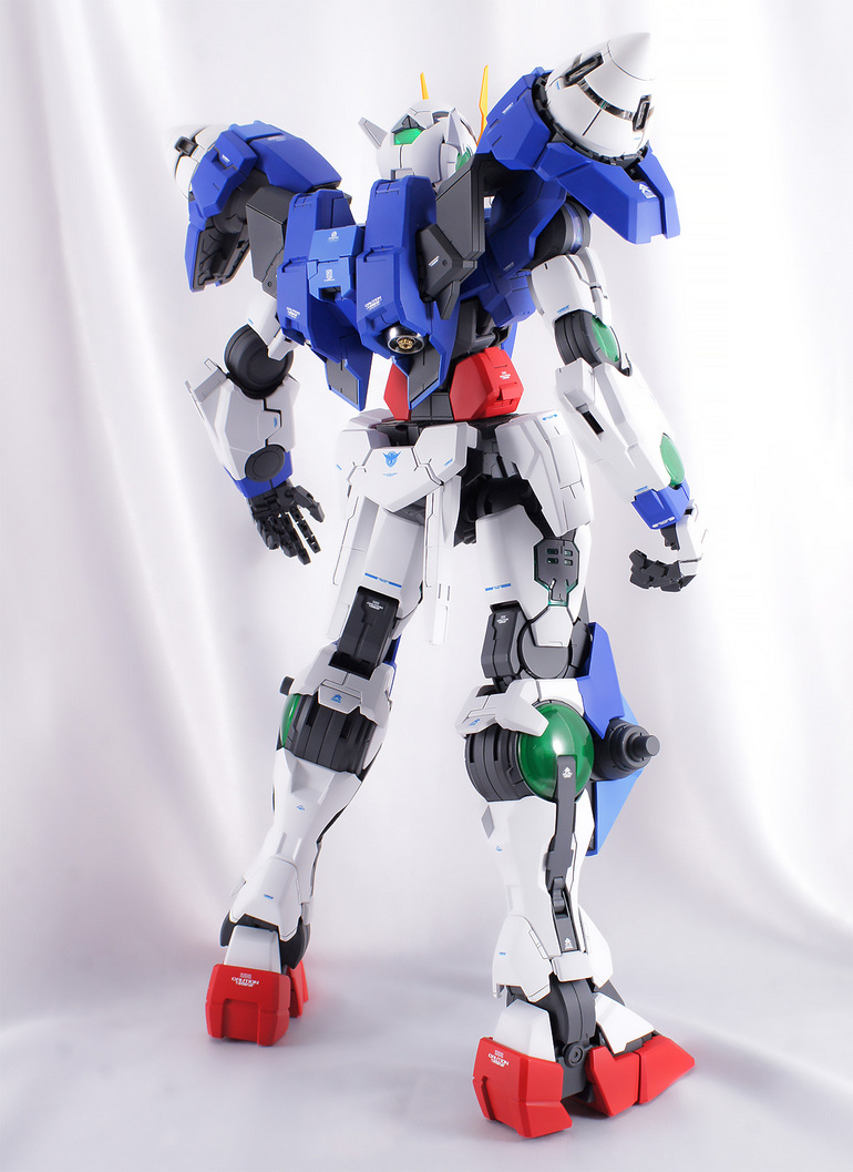 Painted Build : PG 00 GUNDAM SEVEN SWORD/G by Adamantium Factory