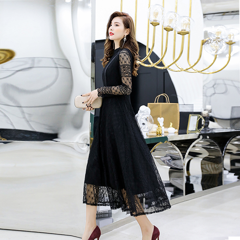 ชุดเดรสยาวสีดำ ผ้าลูกไม้ สีพื้น แขนยาว กระโปรงบาน คอจีน เอวเข้ารูป น่ารัก ดูดี ใส่เที่ยว ทำงาน ออกงาน ได้