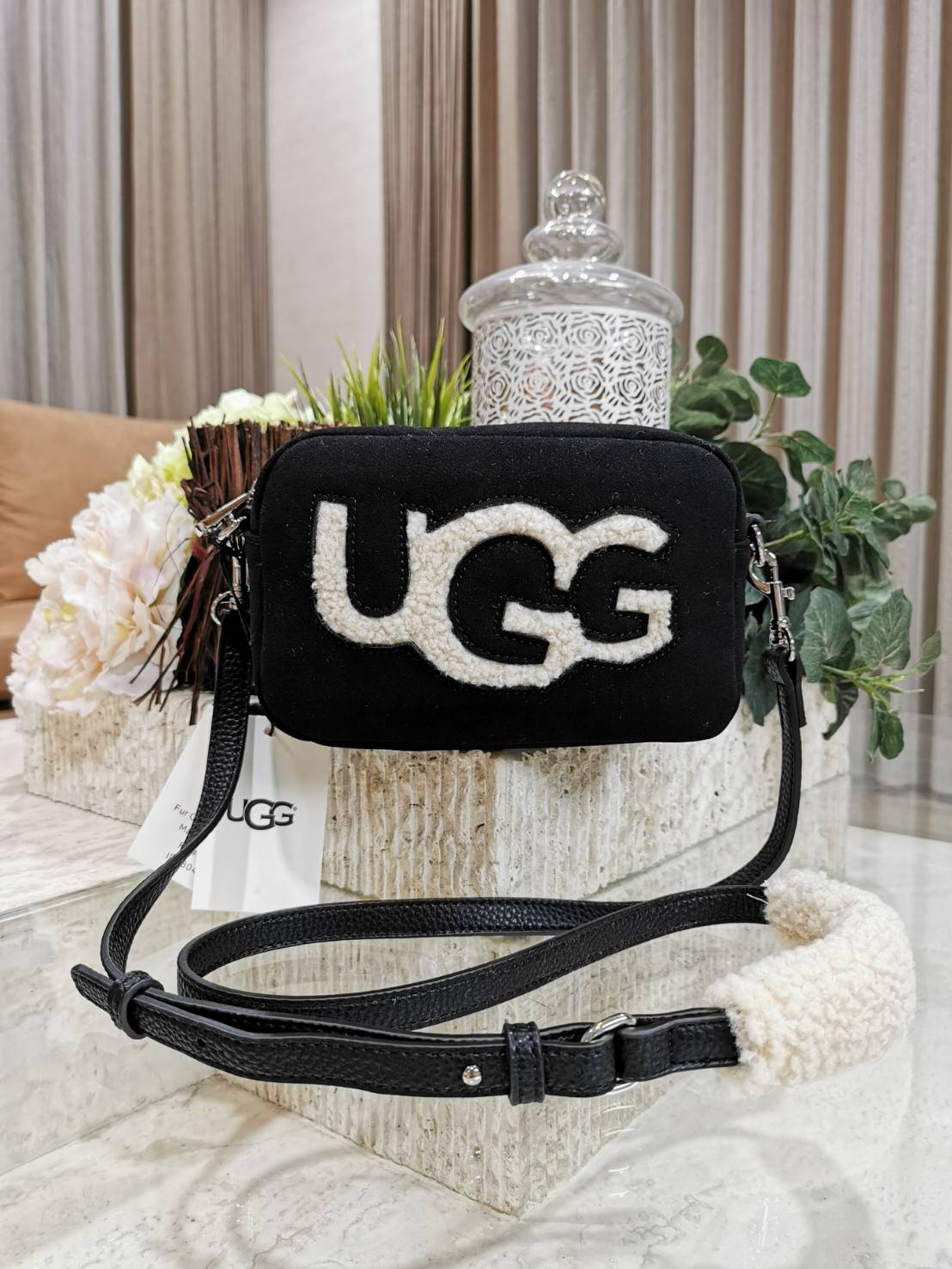 UGG JANEY CROSSBODY REAL SHEEP LEATHER BAG สีดำ