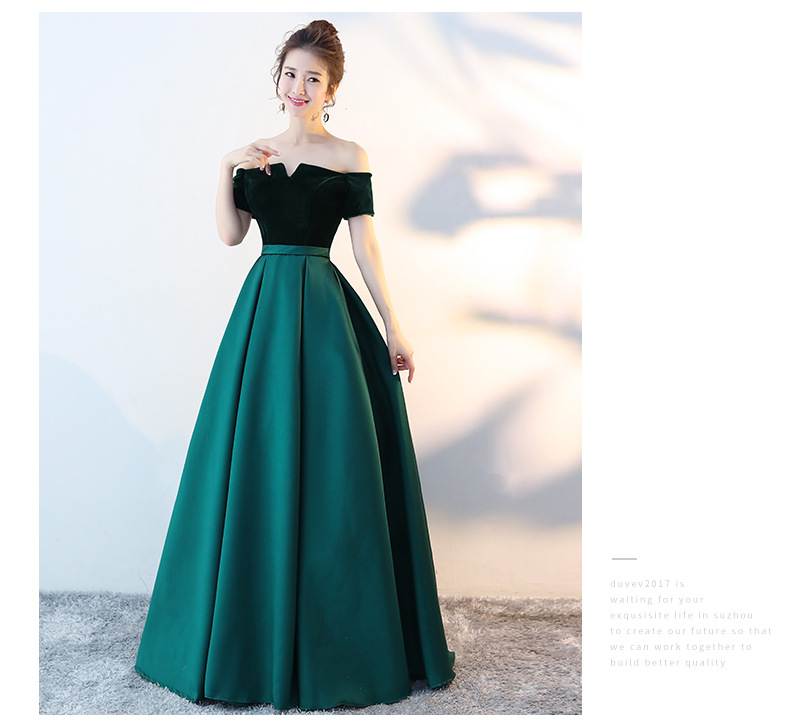 ชุดราตรี ชุดออกงาน ชุดไปงานแต่งงานสีเขียว เปิดไหล่ปิดแขน กระโปรงยาวทรงบาน เรียบหรูสวยสง่า สไตล์เจ้าหญิง