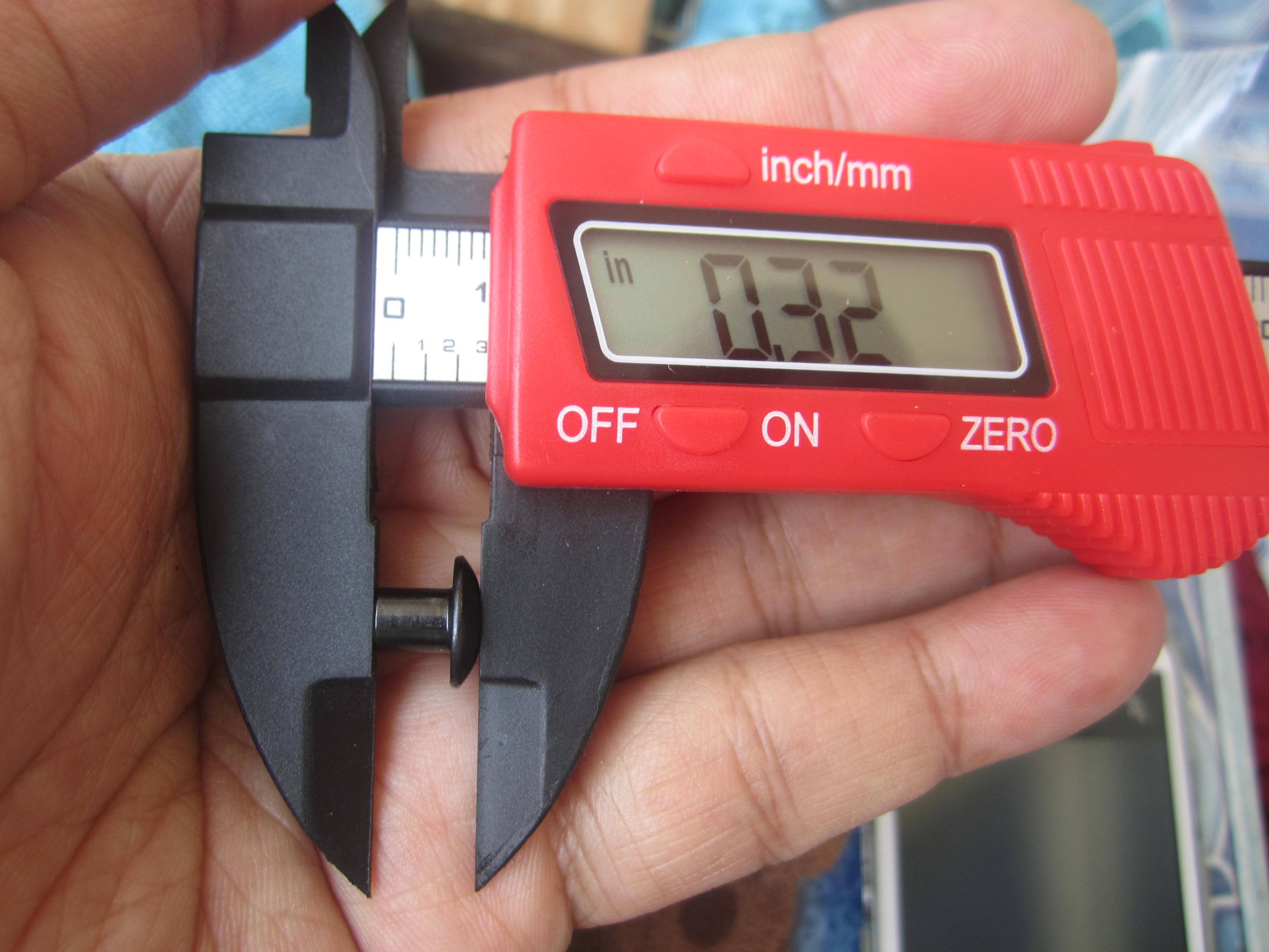 Slotted Post - Steel - Black Oxide Coated - (1/4 in) - 10 ชุด