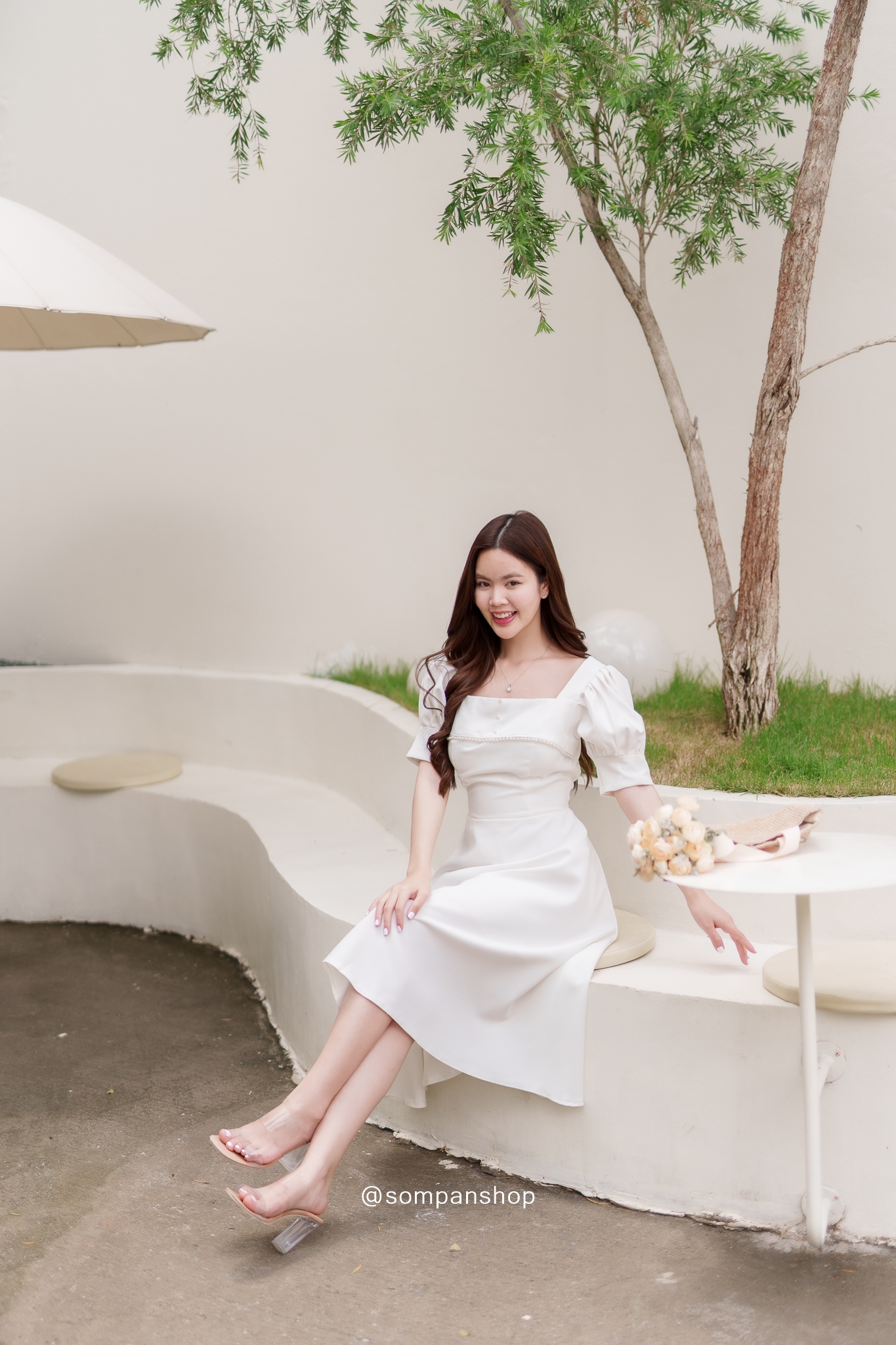 ชุดไปงานแต่งสีขาว เดรสออกงานลุคเจ้าหญิงแขนตุ๊กตา สไตล์มินิมอล สวยหวาน เรียบหรูดูดี ใส่ได้ทั้งงานกลางวัน กลางคืน /ชุดไปงานแต่ง/ชุด after party