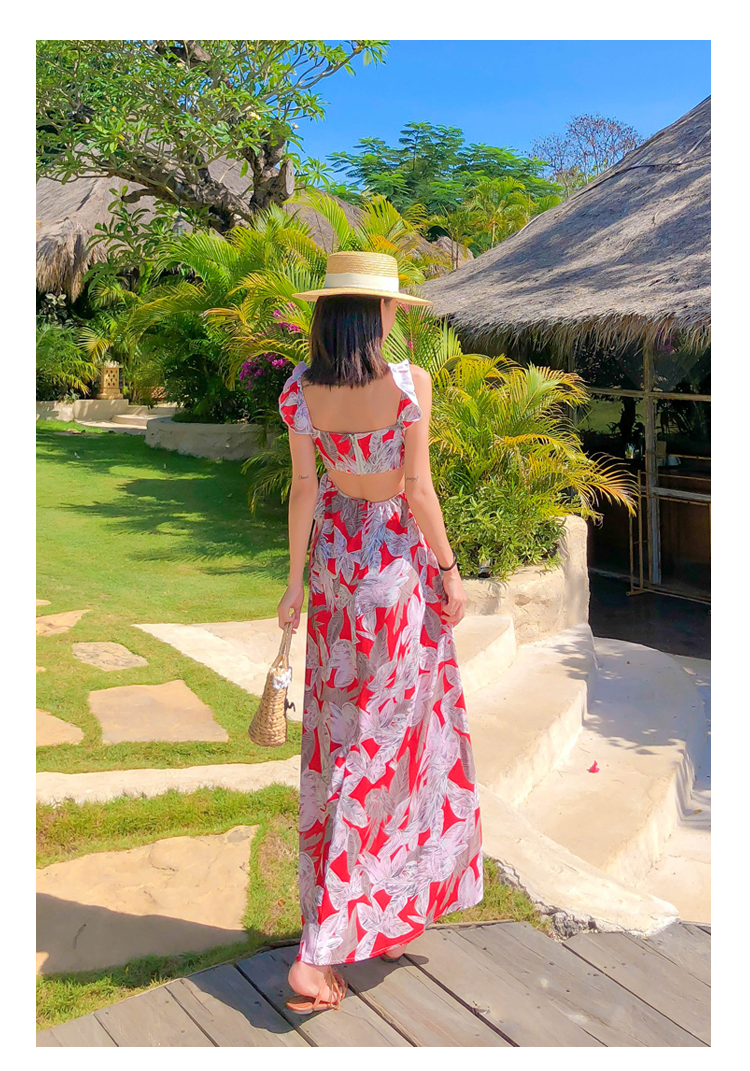 ชุดไปทะเล เดรสเที่ยวทะเล เดรสยาวสีแดงพิมพ์ลายสวยๆ เก๋ๆ