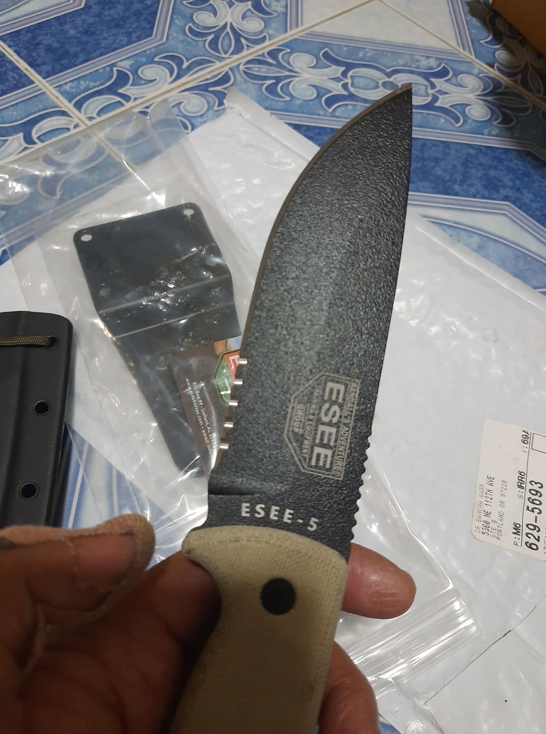 มีด ESEE-5S (GLASS BREAKER) BLACK PARTIALLY SERRATED FIXED BLADE W/ GREEN CANVAS MICARTA HANDLE, BLACK KYDEX SHEATH CODE: ESEE-5S