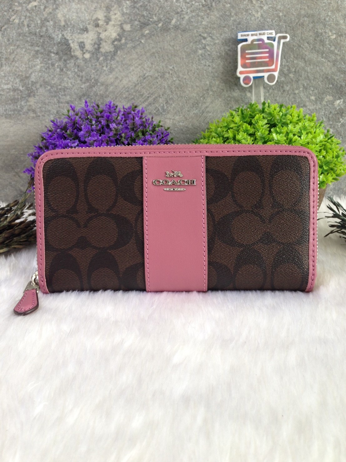 Sale‼️ COACH ACCORDION ZIP WALLET IN SIGNATURE CANVAS