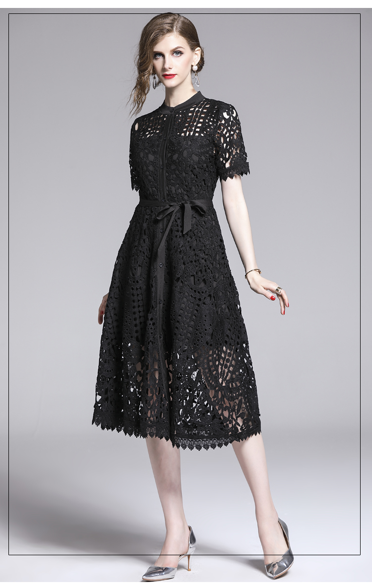 ชุดเดรสสั้นสีดำ ผ้าลูกไม้ แนวเรียบร้อย สวยหวาน สุภาพ