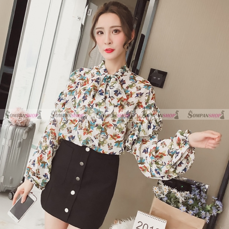 เสื้อเชิ้ตผู้หญิงสีขาว แขนยาว ลายดอกไม้ ผูกโบว์ที่คอเสื้อน่ารัก