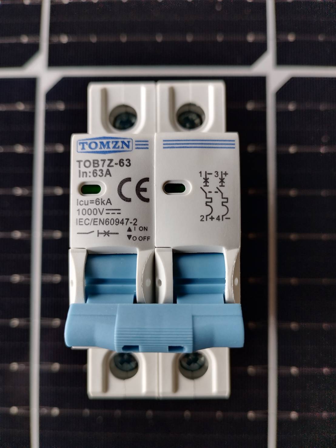 เซอร์กิตเบรกเกอร์ อุปกรณ์ป้องกันไฟฟ้าTOMZN 2P 63A DC 1000V Circuit breaker ผ่านมาตรฐาน IEC60947, IEC60898 (เทียบเท่า IEC947.2)