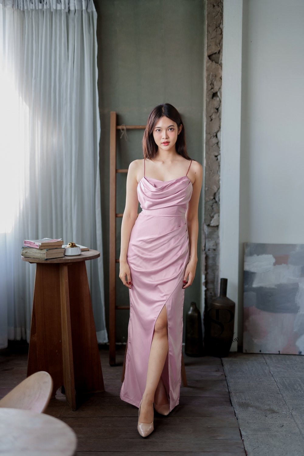 ชุดออกงานสีชมพู สายเดี่ยว คอถ่วง เรียบหรูดูแพงสวยหรูดูดี ใส่ออกงานราตรี งานแต่งงานกลางคืน ชุดงานประกวด งานรับรางวัล