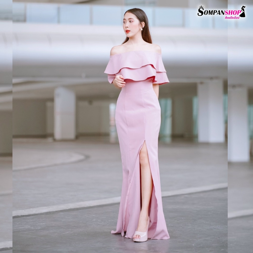ชุดราตรี ชุดออกงาน ชุดไปงานแต่งงานสีชมพู เดรสยาวทรงเปิดไหล่แต่งระบาย แนวเรียบหรู สวยหรูดูแพง