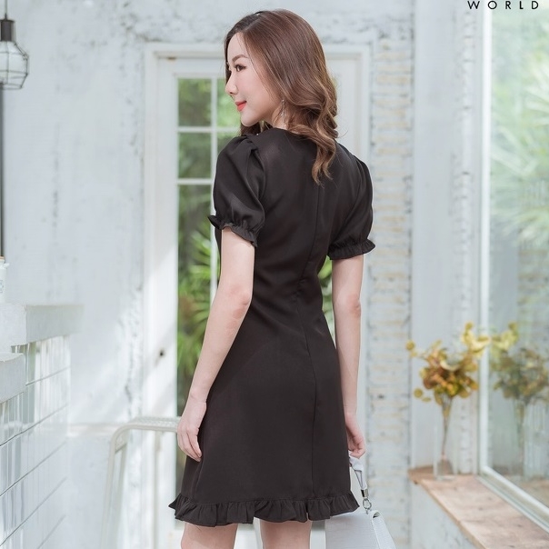 ชุดเดรสสั้นสีดำ แนวสวยน่ารัก สวยสุภาพ