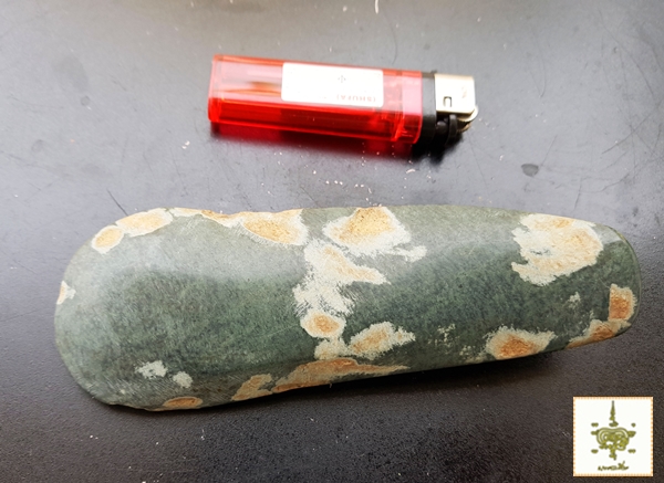 ขวานหินออบซิเดี่ยน