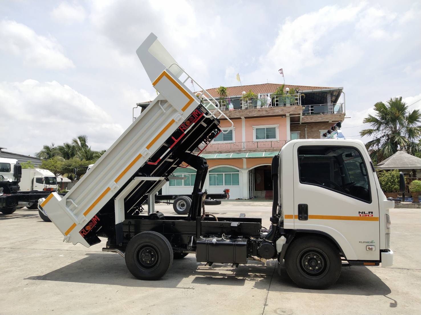 ISUZU NMR Euro 5 Max (ช่วงยาว 4.3 เมตร) หัวแชสซี (Chassis)
