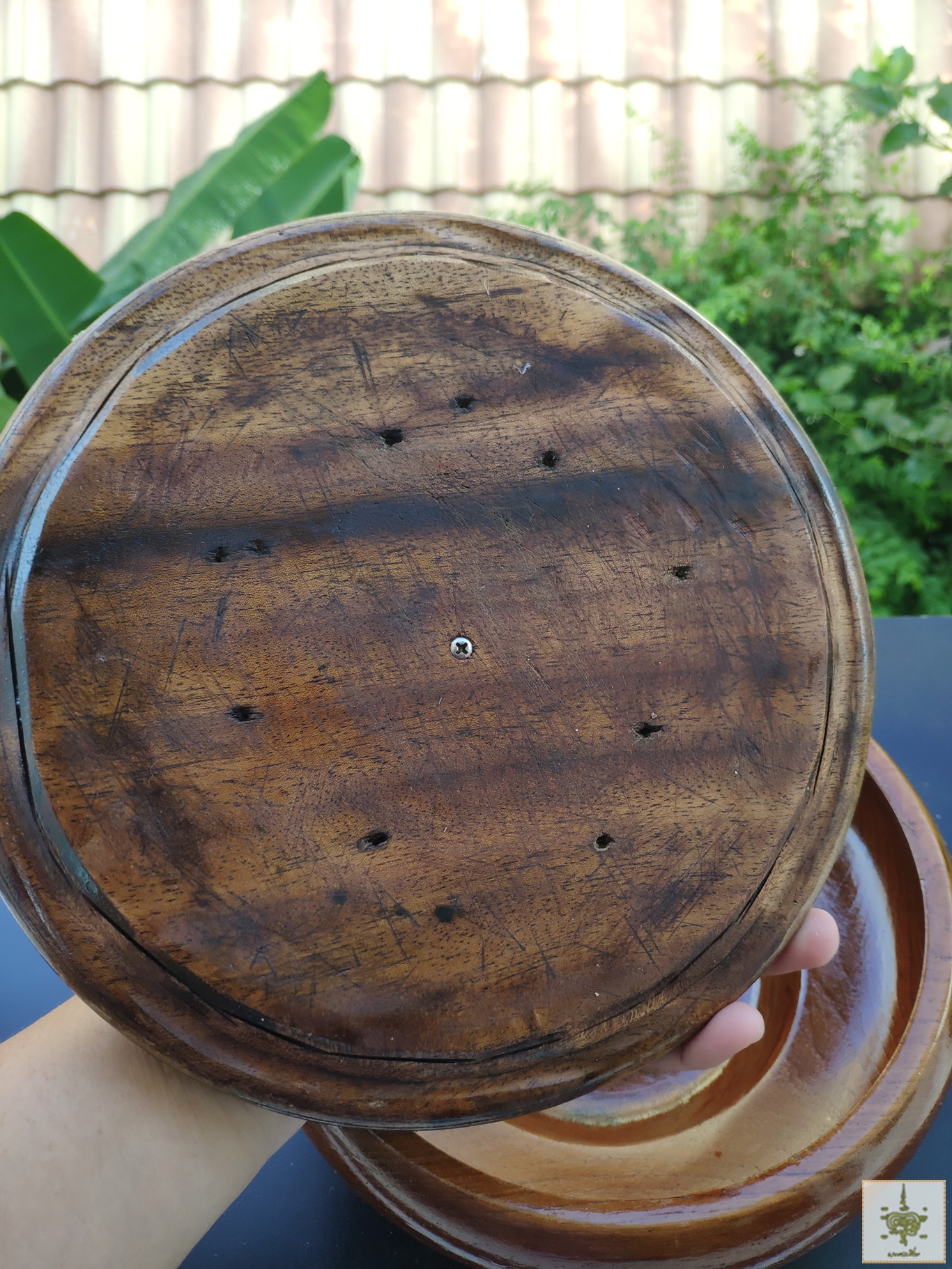 โถไม้สัก