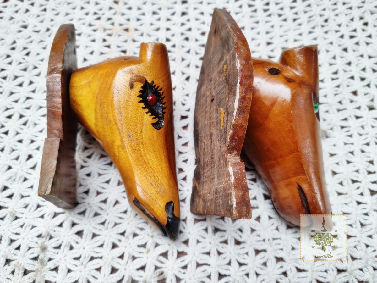 หัวกวางไม้สัก 1 คู่