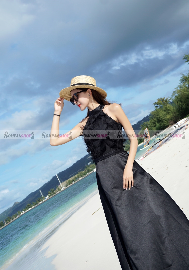 SALE : ชุดเดรสยาวสีดำ แขนกุด แต่งขนฟรุ้งฟริ้งน่ารัก กระโปรงยาวทรงบาน แนวสวยหวาน น่ารักๆ