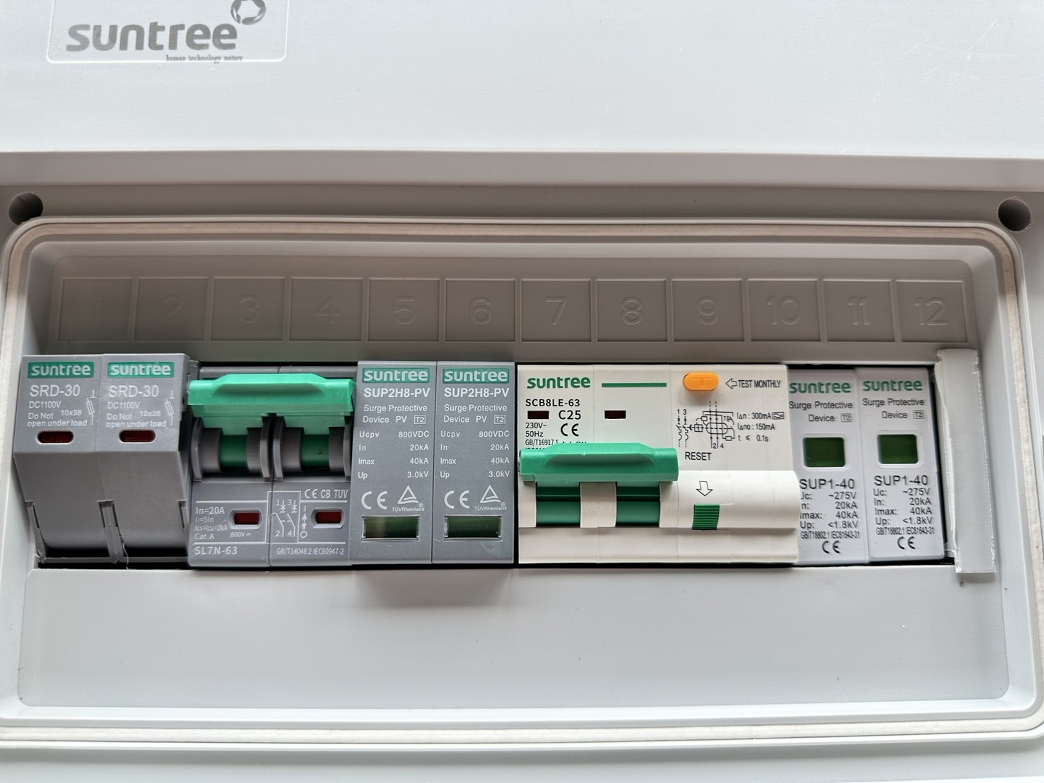 SUNTREE ตู้คอมบายเนอร์ ระบบโซลาร์รูฟท็อป 5Kw 1P พร้อม RCBO