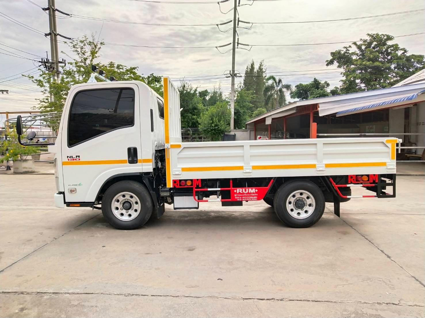 ISUZU NLR Smoother Euro 5 Max (ช่วงยาว 3 เมตร) หัวแชสซี (Chassis)