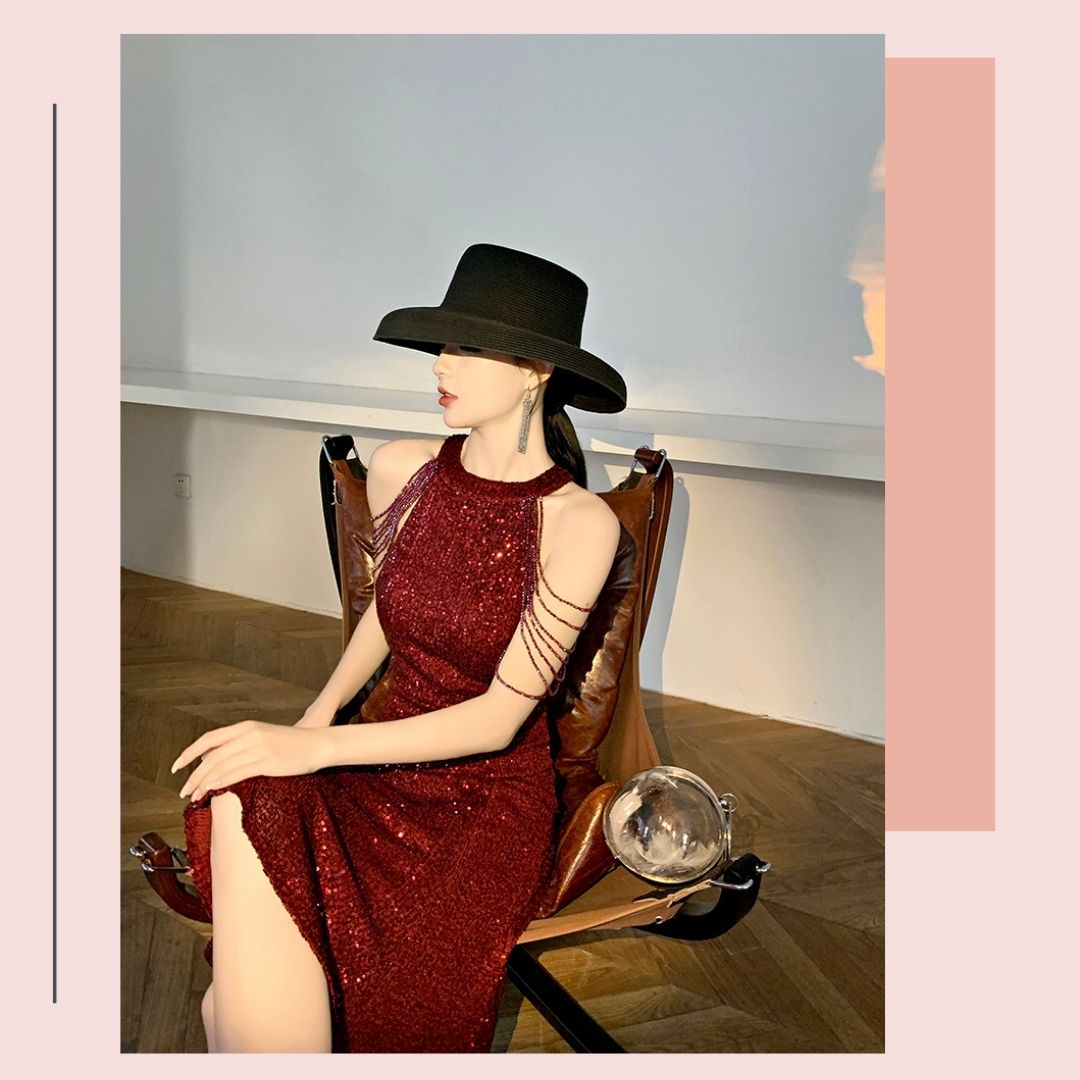 ชุดราตรี ชุดออกงาน ชุดไปงานแต่งงานสีแดง ทรงเข้ารูป ผ้าปักเหลื่อม เรียบหรู