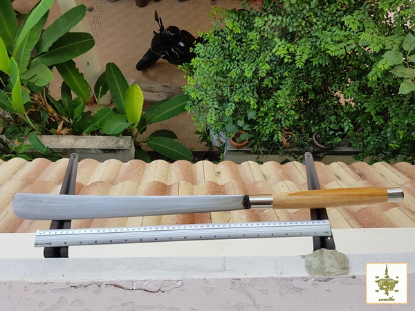 ดาบ ตีจากเหล็กแหนบ