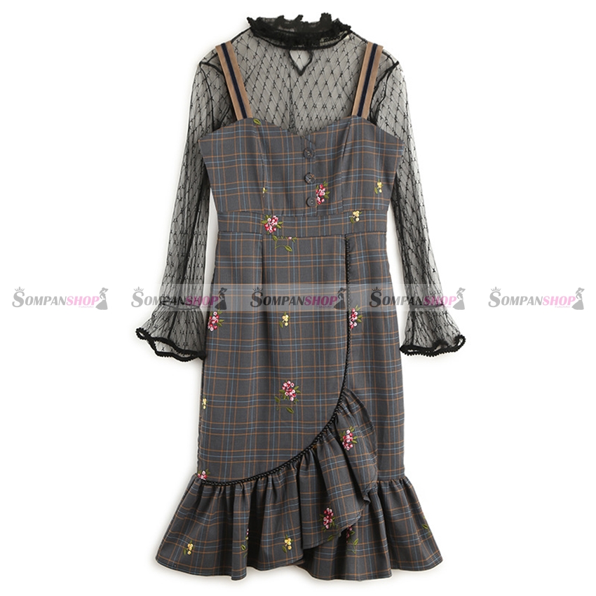 ชุดเดรสสั้นสีเทา ปักลายดอกไม้ กระโปรงทรงเข้ารูประบาย + เสื้อซีทรูสีดำ ( สินค้าพร้อมส่ง )