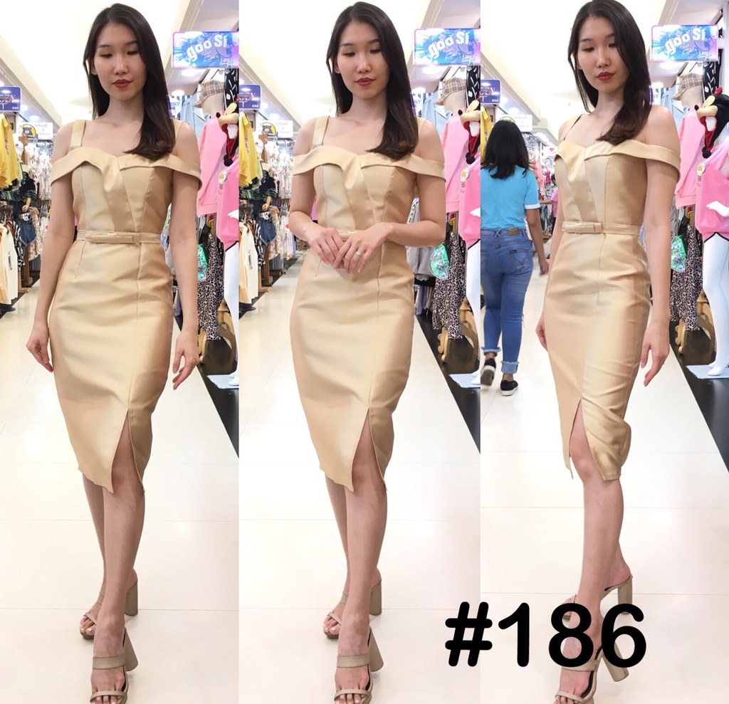 ชุดออกงานราตรีสั้นสีทอง / ชุดไปงานแต่งงานสีทอง เปิดไหล่ สายเดี่ยว กระโปรงสั้นทรงเข้ารูป