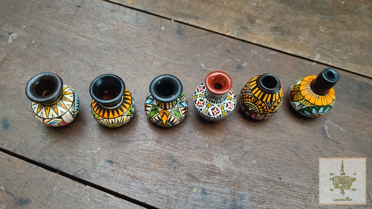 แจกันดินเผา เขียนสี ขนาดจิ๋ว