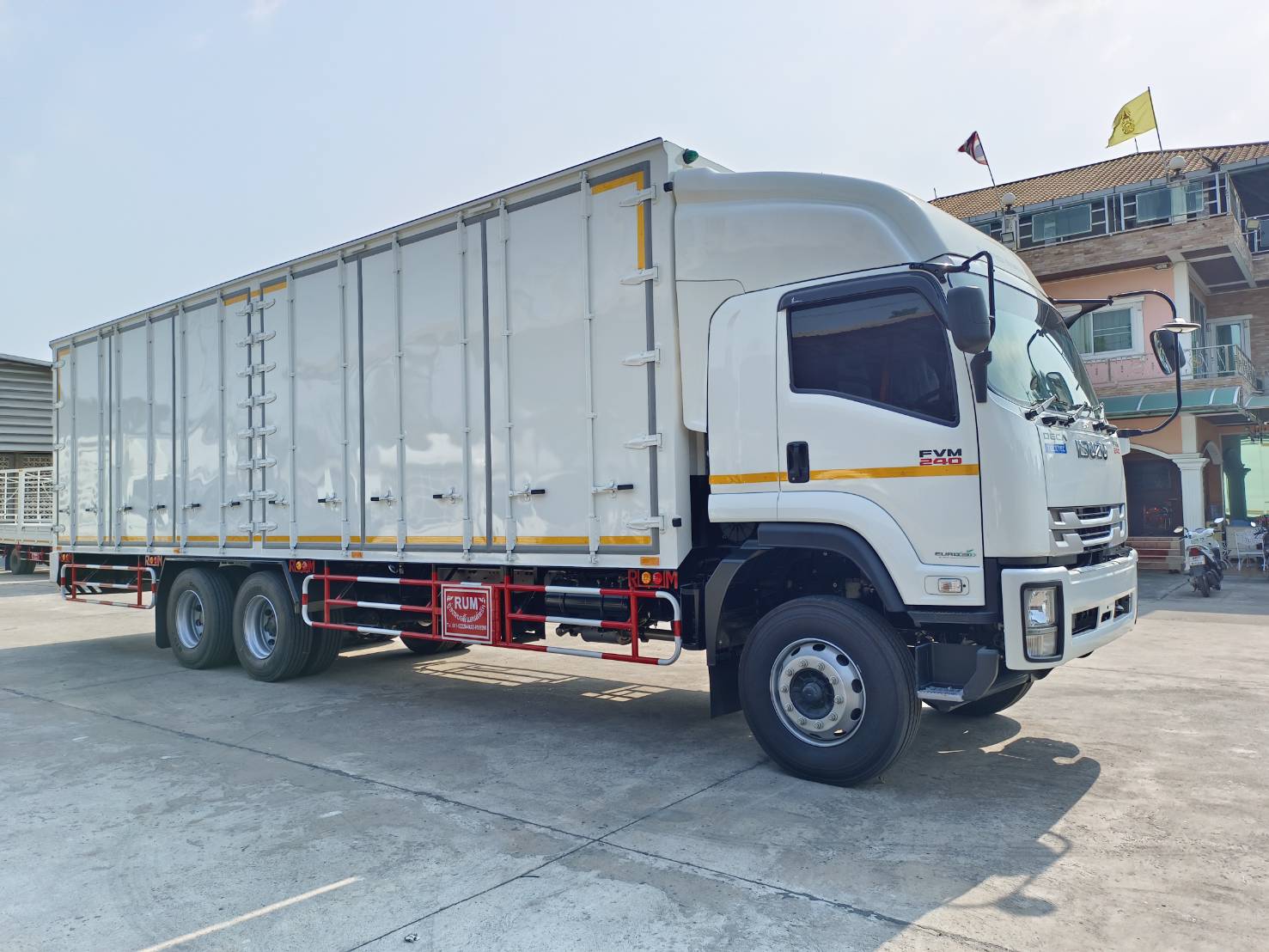 ISUZU FVM Euro 5 Max (ช่วงยาว 9.9 เมตร) หัวแชสซี (Chassis)