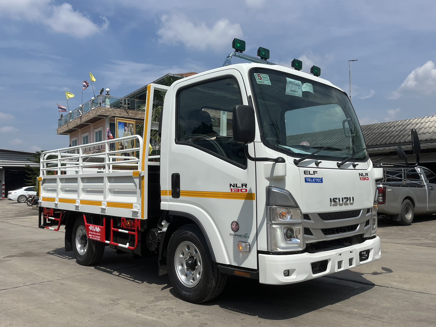 ISUZU NLR Euro 5 Max (ช่วงยาว 3 เมตร) หัวแชสซี (Chassis)