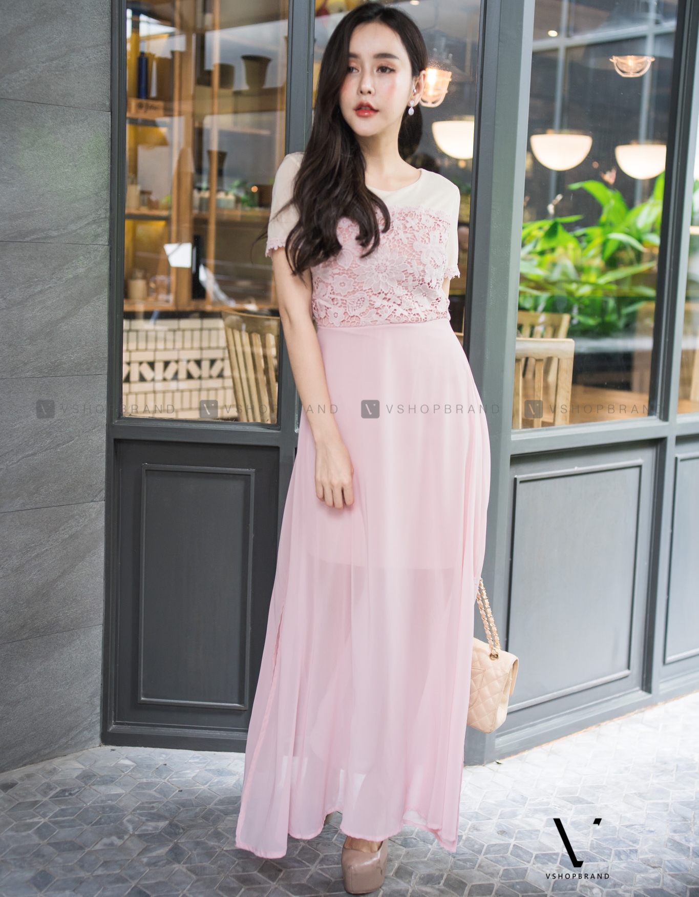 ชุดเดรสยาวสีเทา แนวสวยหวาน ดูดี