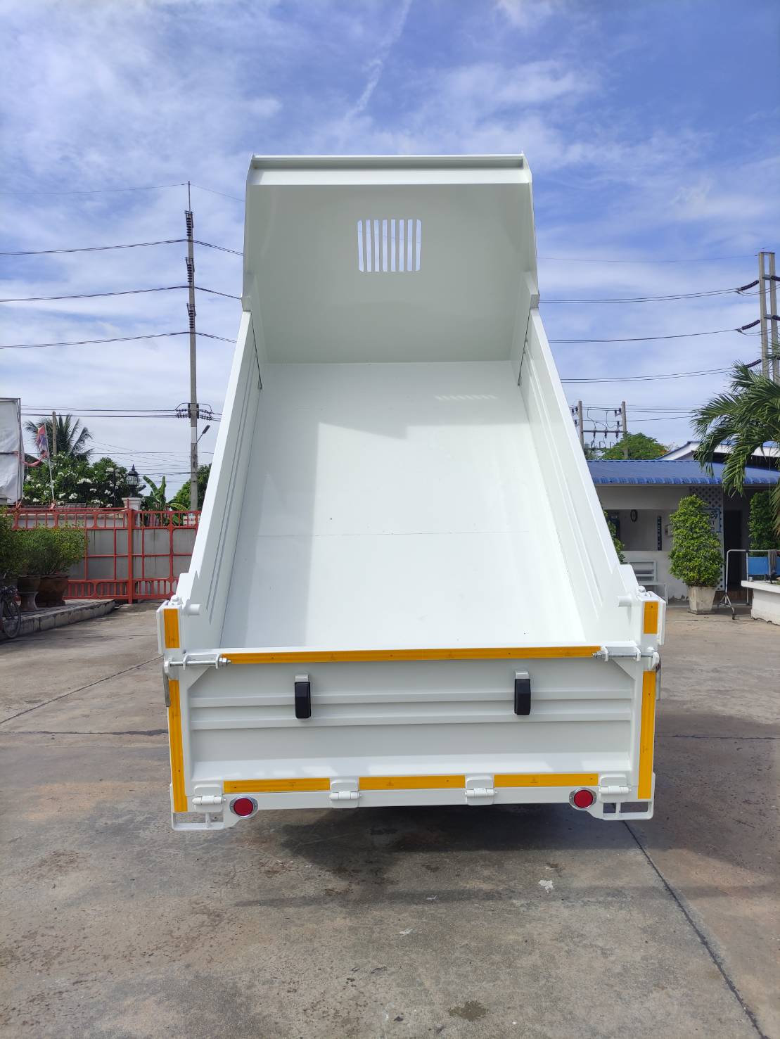 ISUZU NMR Euro 5 Max (ช่วงยาว 4.3 เมตร) หัวแชสซี (Chassis)