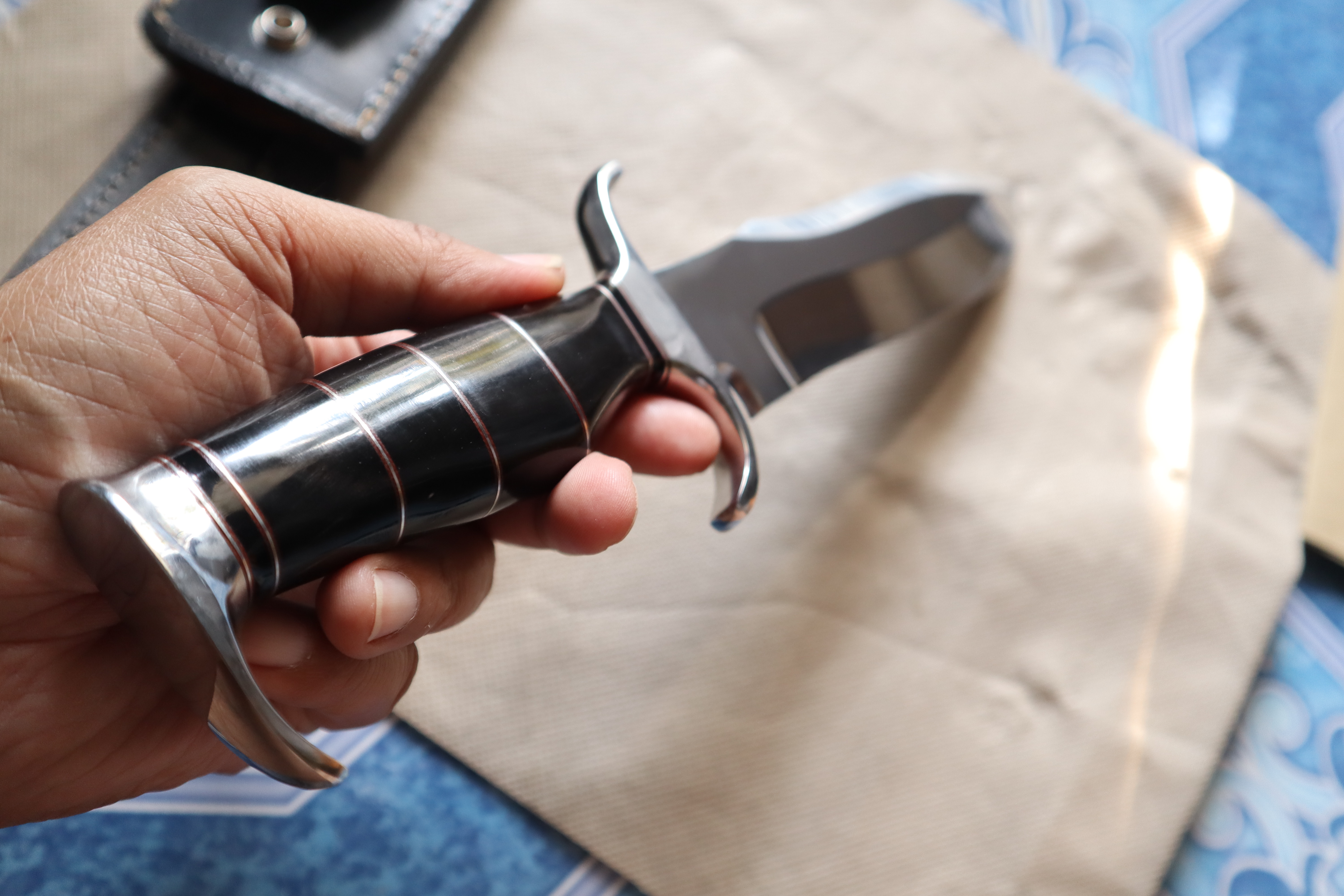 IMPACT CUTLERY RARE CUSTOM D2 MIRROR POLISHED BOWIE KNIFE BULL HORN HANDLE