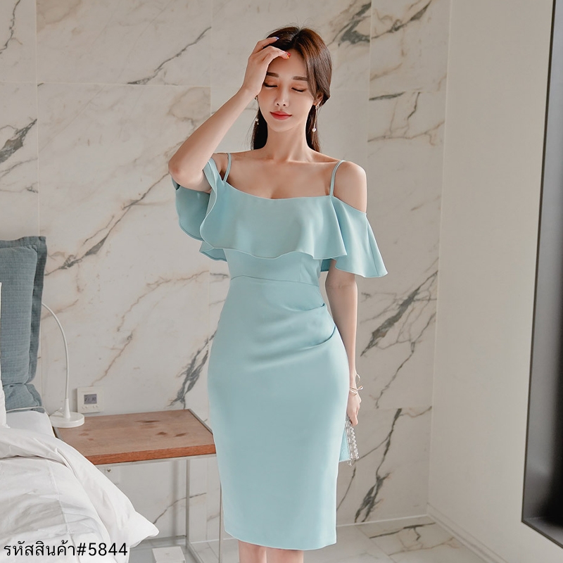 ชุดเดรสออกงานสั้นสีเขียวมิ้น เปิดไหล่ ทรงเอเข้ารูป เรียบๆ สวยหรู ใส่เป็นชุดไปงานแต่ง ชุดออกงาน ชุดราตรี