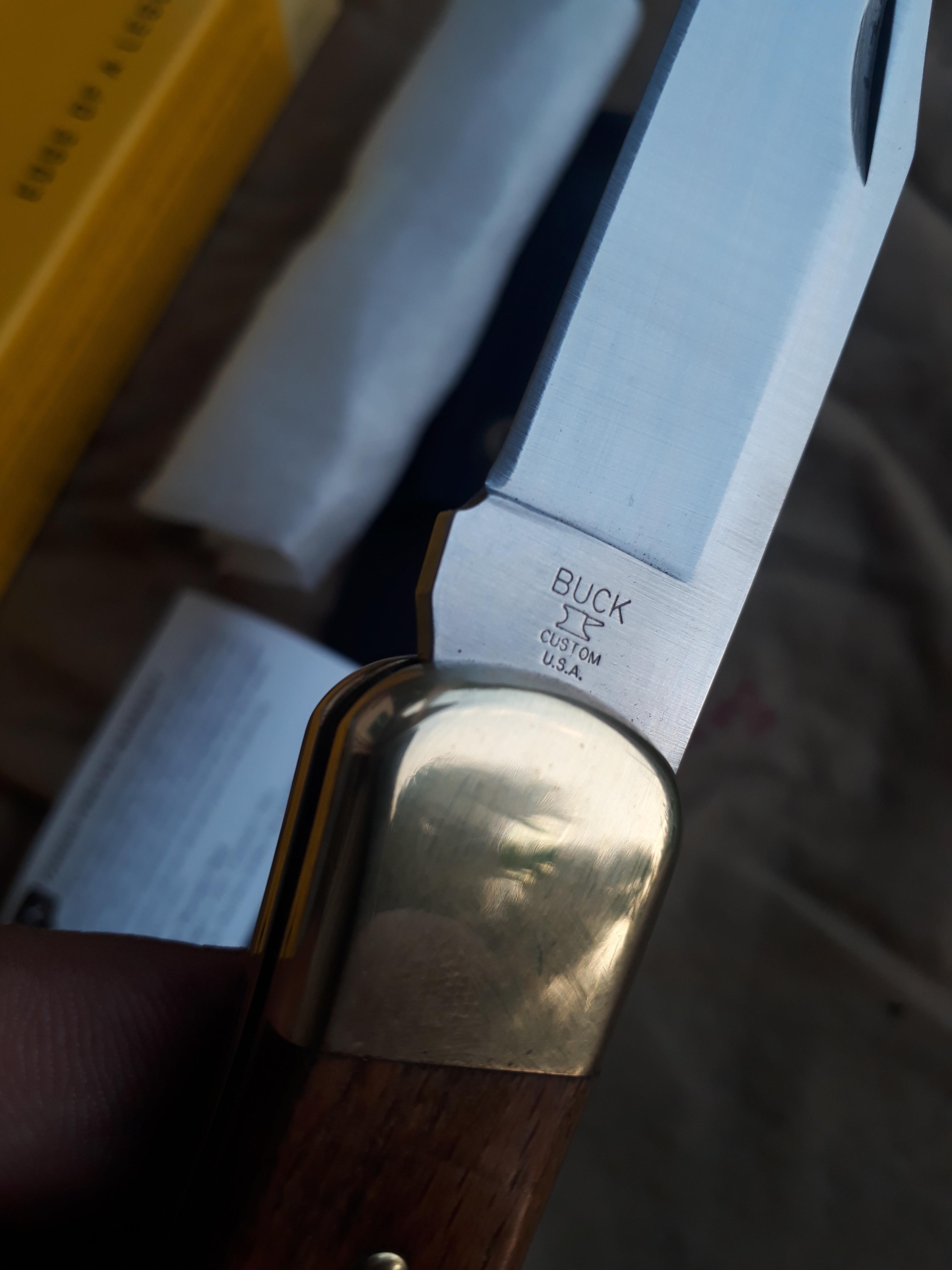 มีดBuck Knives 110 Oak 5160 Carbon Steel