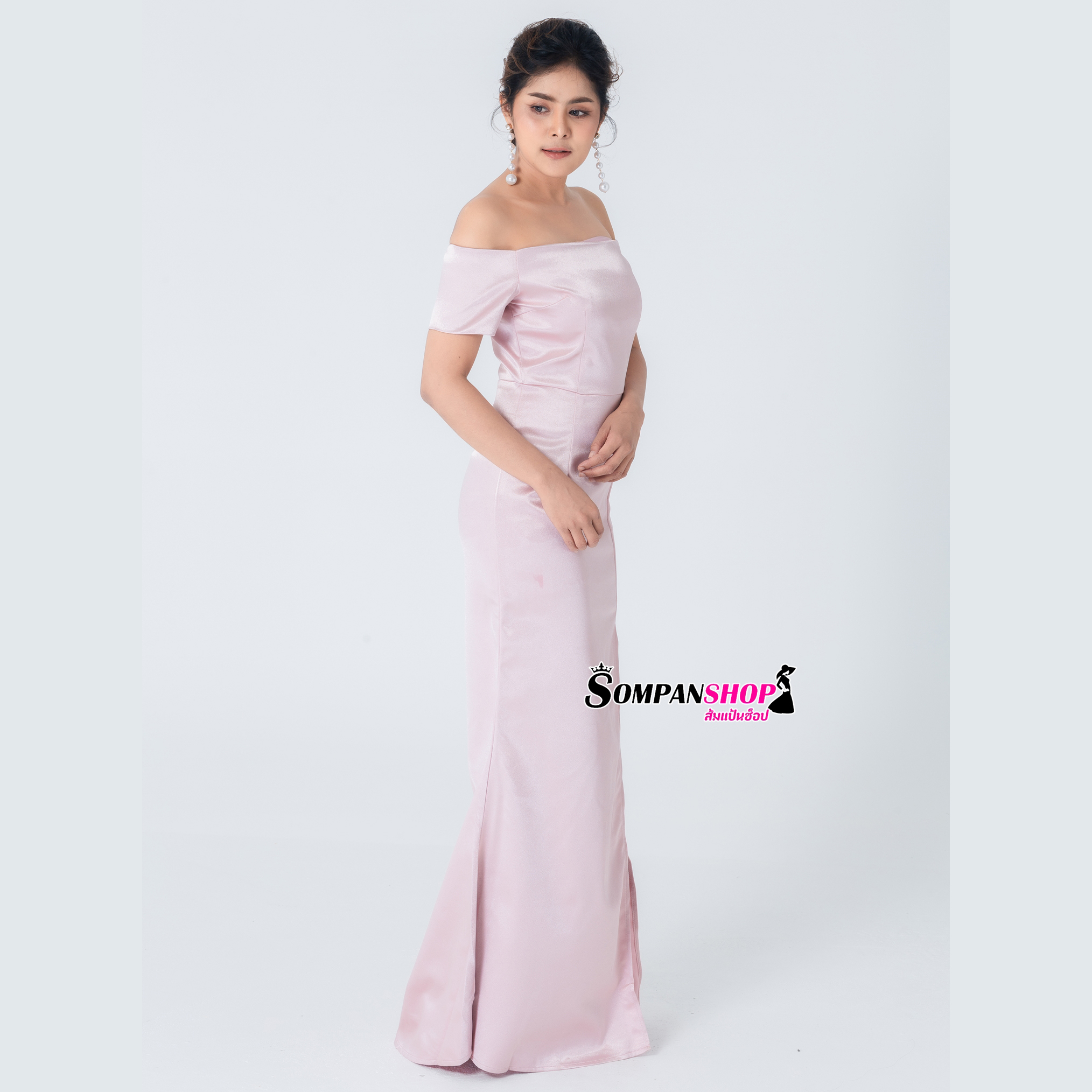 ชุดออกงานราตรียาวสีชมพู เปิดไหล่ เรียบหรูดูแพง สวยดูดี ใส่ออกงานราตรี ไปงานแต่งงาน งานเลี้ยง งานบายเนียร์