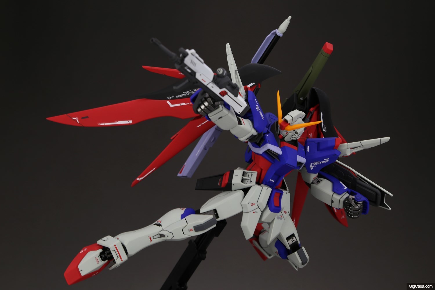 MG 1/100 DESTINY GUNDAM | Featured by Gigcasa