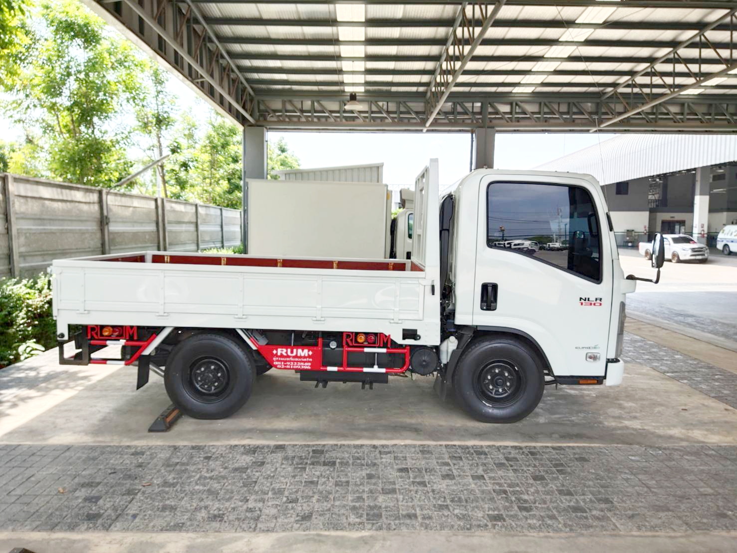 ISUZU NLR Smoother Euro 5 Max (ช่วงยาว 3 เมตร) หัวแชสซี (Chassis)