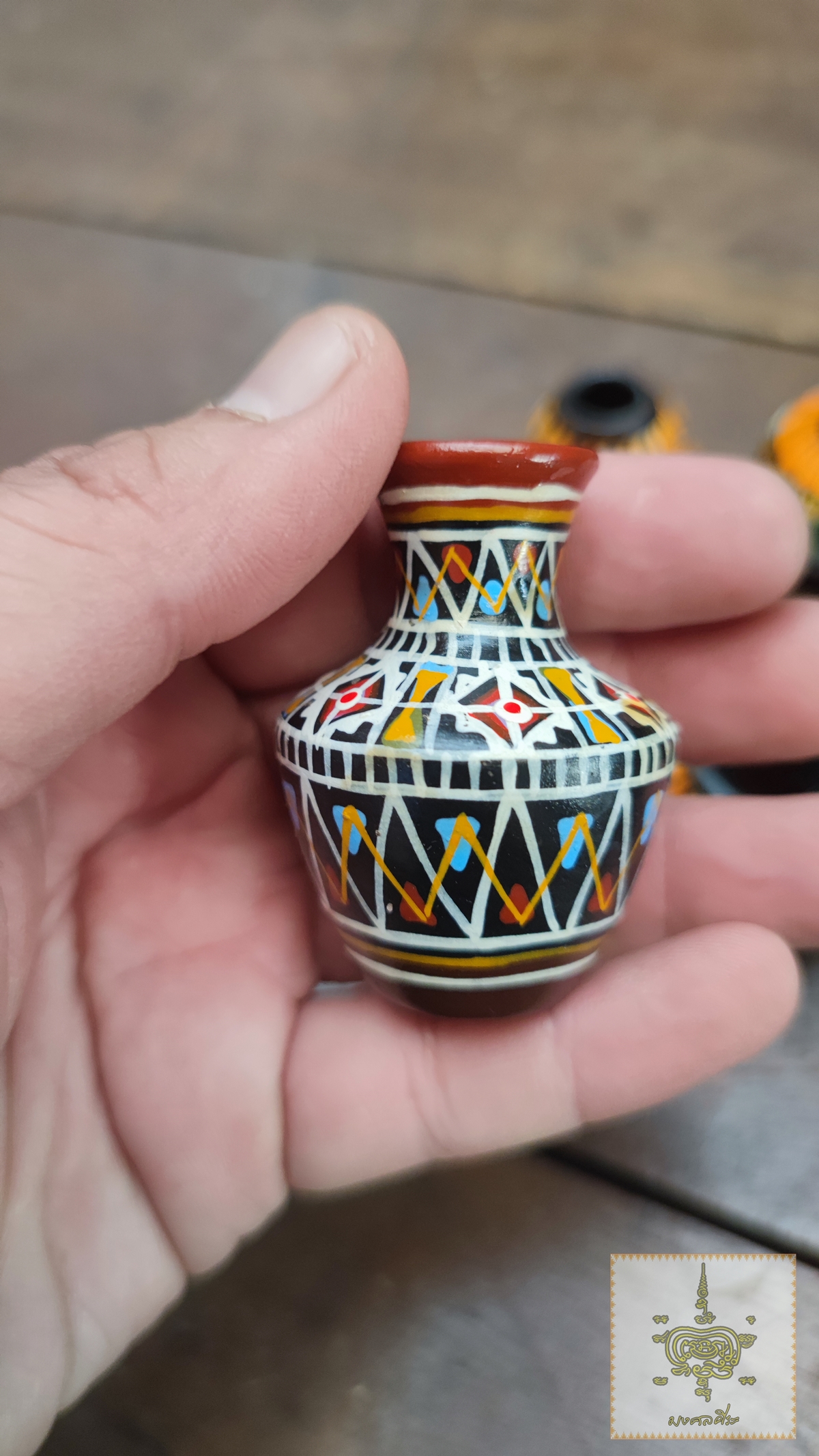 แจกันดินเผา เขียนสี ขนาดจิ๋ว