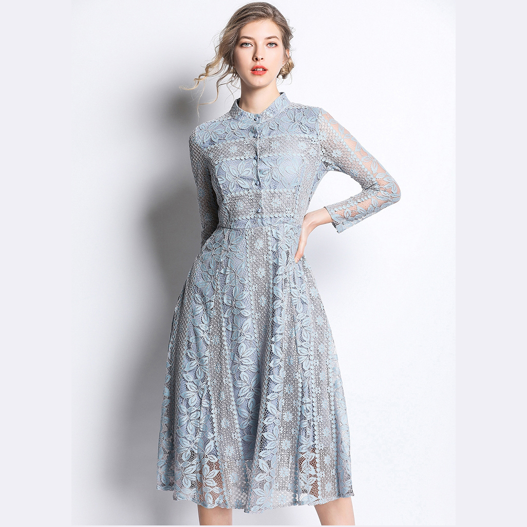 ชุดเดรสสั้นลูกไม้สีเทา