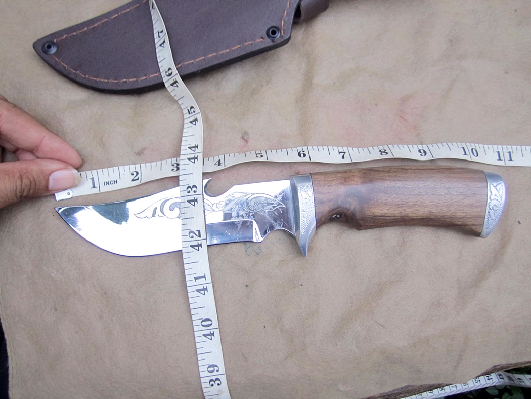 มีดรัสเซีย (R1)