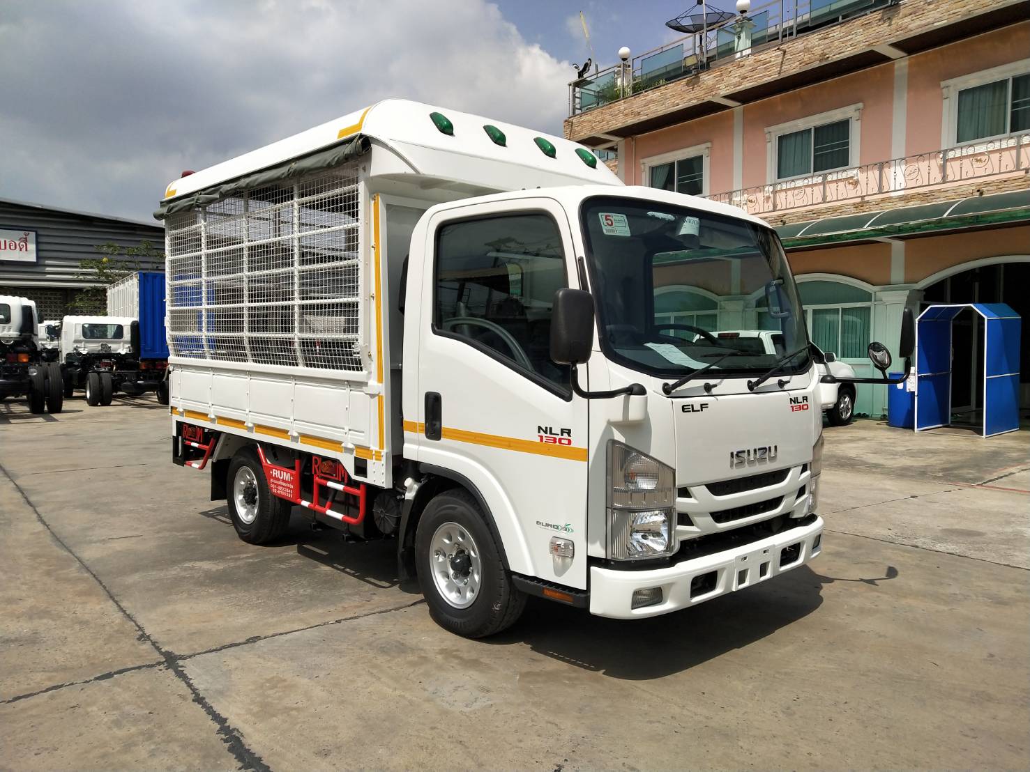 ISUZU NLR Euro 5 Max (ช่วงยาว 3 เมตร) หัวแชสซี (Chassis)