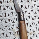 มีดพับแกะสลักเก่า