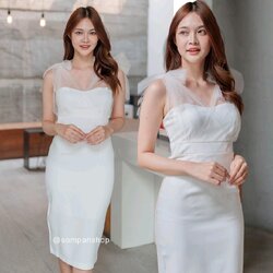 ชุดเดรสไปงานแต่งสีขาว ทรงเข้ารูป ไหล่ผูกโบว์ผ้าซีทรู แนวเรียบหรูดูแพง สวยดูดี