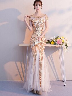 ชุดราตรียาวสีทอง ปักคริสตรัล ทรงหางปลา ลุคสวยหรูดูแพง เหมาะสำหรับใส่เป็นชุดราตรีออกงาน ชุดไปงานแต่ง ชุดรับรางวัล