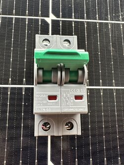 เบรกเกอร์ DC แบรนด์ SUNTREE SL7N-63 ขนาด 25A/2P 550VDC