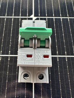 เบรกเกอร์ DC แบรนด์ SUNTREE SL7N-63 ขนาด 20A/2P 800VDC